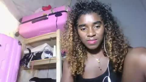 louane98 online show from February 2026 09:40:02 PM