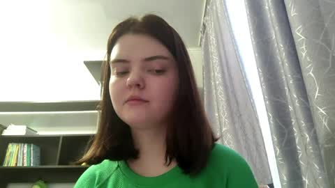 Snapshot of loudeguise chatting on May 2026 10:42:01 AM Esma online show from May 2026 10:42:01 AM
