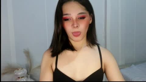 louilalicious online show from May 2026 12:04:02 PM