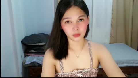 louilalicious online show from May 2026 12:44:02 PM