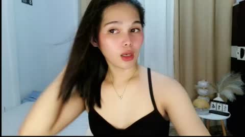 louilalicious online show from June 2026 12:40:01 PM