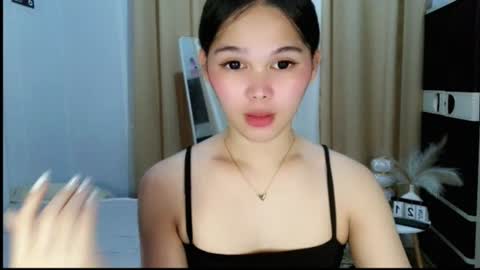 louilalicious online show from June 2026 12:35:01 AM