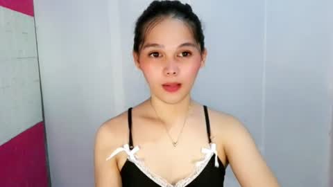 louilalicious online show from July 2026 02:22:02 PM