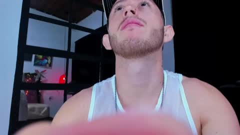Snapshot of louis_bcasta1 chatting on December 2024 11:11:02 AM OF louis bcasta1 online show from December 2024 11:11:02 AM