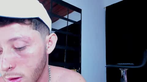 Snapshot of louis_bcasta1 chatting on December 2024 11:07:01 AM OF louis bcasta1 online show from December 2024 11:07:01 AM