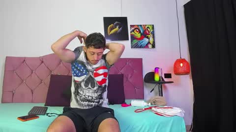 Snapshot of louis_bcasta1 chatting on February 2025 10:59:01 AM OF louis bcasta1 online show from February 2025 10:59:01 AM