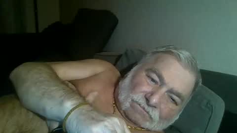 louis_chokdee online show from December 2024 09:06:01 PM