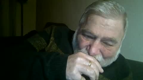 louis_chokdee online show from December 2024 04:06:01 PM