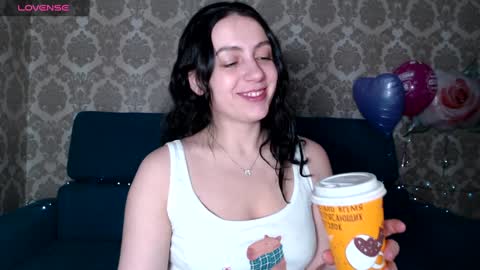 Snapshot of louise_phlox chatting on February 2025 04:26:02 AM Louise online show from February 2025 04:26:02 AM