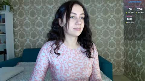 Snapshot of louise_phlox chatting on October 2025 07:28:02 AM Louise online show from October 2025 07:28:02 AM