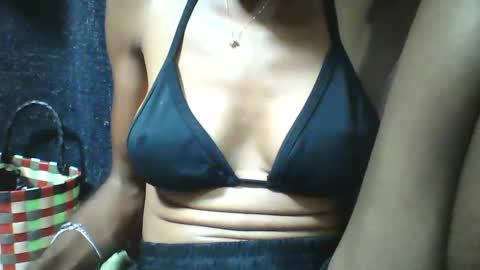 lovaelisa online show from January 2026 03:37:02 PM