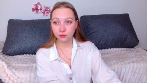 love bella  online show from February 2026 12:07:02 AM