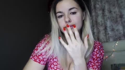 Megane online show from December 2025 08:02:01 PM