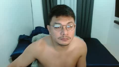 Snapshot of love_hottieh chatting on October 2025 02:33:01 AM love_hottieh online show from October 2025 02:33:01 AM