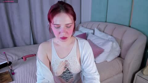 Snapshot of love_is_lola chatting on January 2025 01:21:02 AM Lola online show from January 2025 01:21:02 AM
