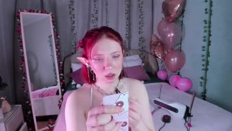 Snapshot of love_is_lola chatting on February 2025 01:25:02 AM Lola online show from February 2025 01:25:02 AM