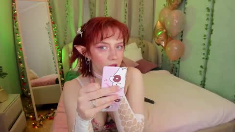 Snapshot of love_is_lola chatting on March 2025 01:22:01 AM Lola online show from March 2025 01:22:01 AM