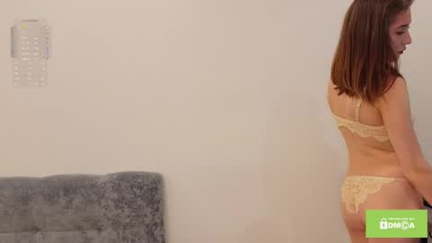 Polly online show from October 2025 07:20:02 AM