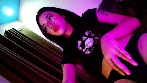 Seren online show from October 2025 11:03:01 AM