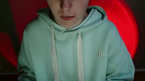 Vivian online show from December 2025 01:19:01 PM