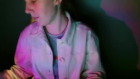 Vivian online show from February 2026 02:13:02 PM