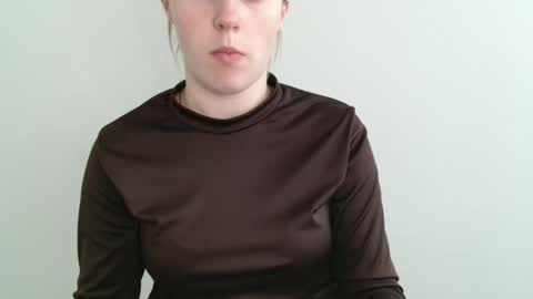 Vivian online show from February 2026 01:21:02 PM