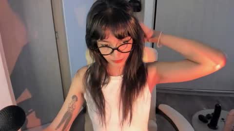 Carol online show from December 2025 08:04:02 PM