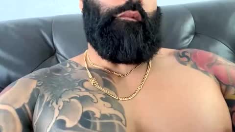 loveathickbitch online show from October 2025 04:30:02 PM