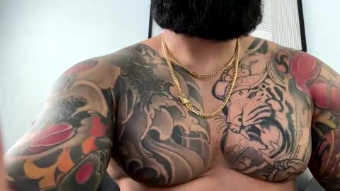 loveathickbitch online show from December 2025 08:02:01 PM