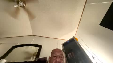 Snapshot of loveazz4me chatting on April 2026 11:19:02 AM loveazz4me online show from April 2026 11:19:02 AM