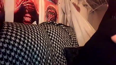 Snapshot of lovefuckingnsucking chatting on January 2025 04:08:01 AM Ashley and Leon online show from January 2025 04:08:01 AM