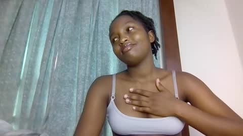 lovelbrownie online show from October 2025 10:56:02 AM