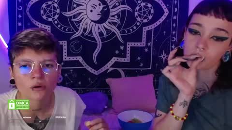 Snapshot of lovelockedlips chatting on March 2025 11:00:02 PM Alex Violet online show from March 2025 11:00:02 PM