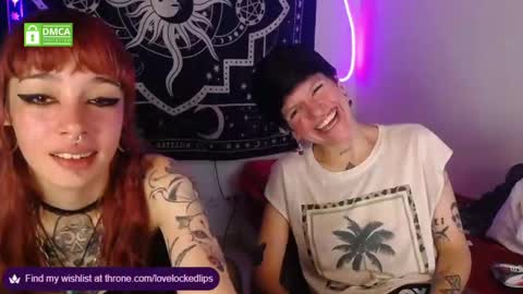 Snapshot of lovelockedlips chatting on September 2025 12:43:02 AM Alex Violet online show from September 2025 12:43:02 AM