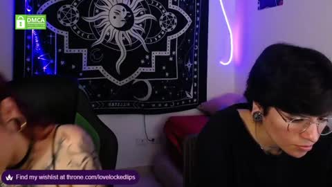 Snapshot of lovelockedlips chatting on October 2025 02:31:01 AM Alex Violet online show from October 2025 02:31:01 AM