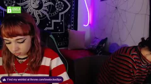 Snapshot of lovelockedlips chatting on October 2025 01:48:02 AM Alex Violet online show from October 2025 01:48:02 AM