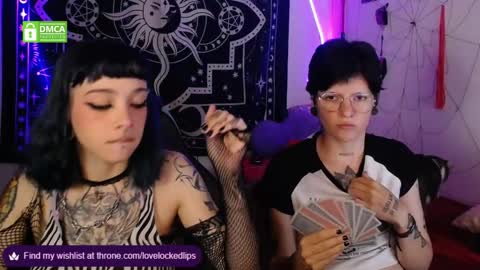 Snapshot of lovelockedlips chatting on October 2025 01:17:02 AM Alex Violet online show from October 2025 01:17:02 AM