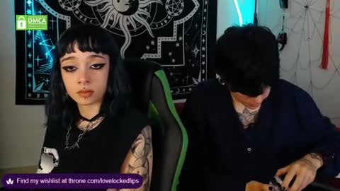 Snapshot of lovelockedlips chatting on October 2025 06:13:01 AM Alex Violet online show from October 2025 06:13:01 AM