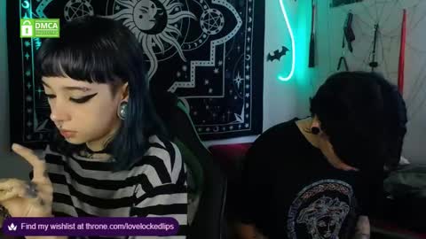 Snapshot of lovelockedlips chatting on November 2025 06:39:01 PM Alex Violet online show from November 2025 06:39:01 PM