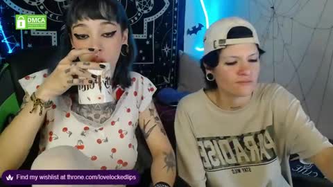 Snapshot of lovelockedlips chatting on November 2025 11:37:01 PM Alex Violet online show from November 2025 11:37:01 PM