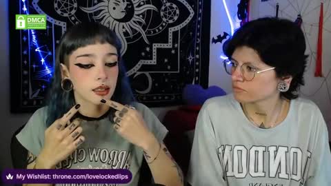 Snapshot of lovelockedlips chatting on December 2025 03:34:01 AM Alex Violet online show from December 2025 03:34:01 AM