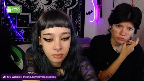 Snapshot of lovelockedlips chatting on December 2025 02:41:02 AM Alex Violet online show from December 2025 02:41:02 AM