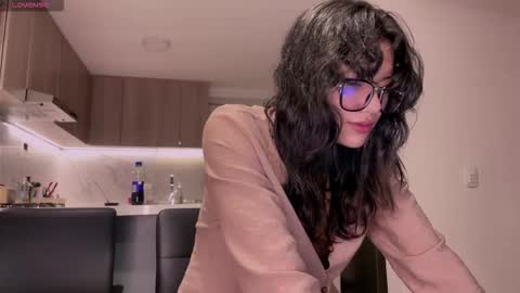 Allyson 3 online show from November 2025 10:54:01 PM