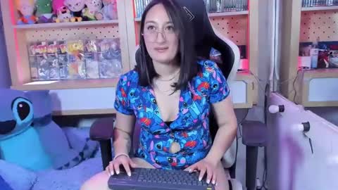 Snapshot of lovely_chloe19 chatting on January 2025 01:56:02 PM Chloe online show from January 2025 01:56:02 PM