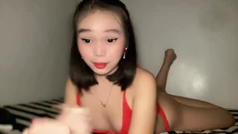 lovely_cittie18 online show from December 2025 02:21:01 PM