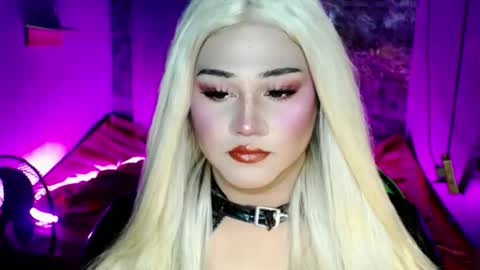 lovely_coleen online show from December 2025 09:42:02 PM