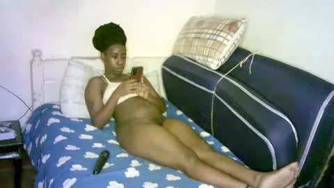 Snapshot of lovely_ebonies2 chatting on March 2026 02:27:01 PM lovely_ebonies2 online show from March 2026 02:27:01 PM