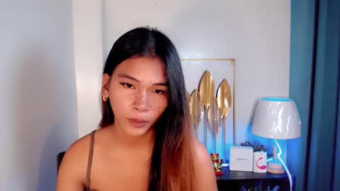 Snapshot of lovely_oliviax chatting on May 2026 09:59:01 AM KATE online show from May 2026 09:59:01 AM