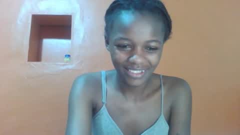 Snapshot of lovely_yvonne chatting on October 2025 10:56:02 PM Lovely yvonne online show from October 2025 10:56:02 PM