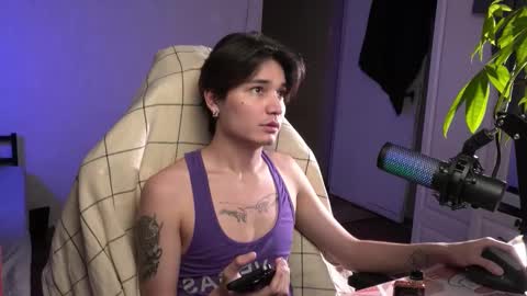 lovelydany3 online show from November 2025 01:00:02 PM